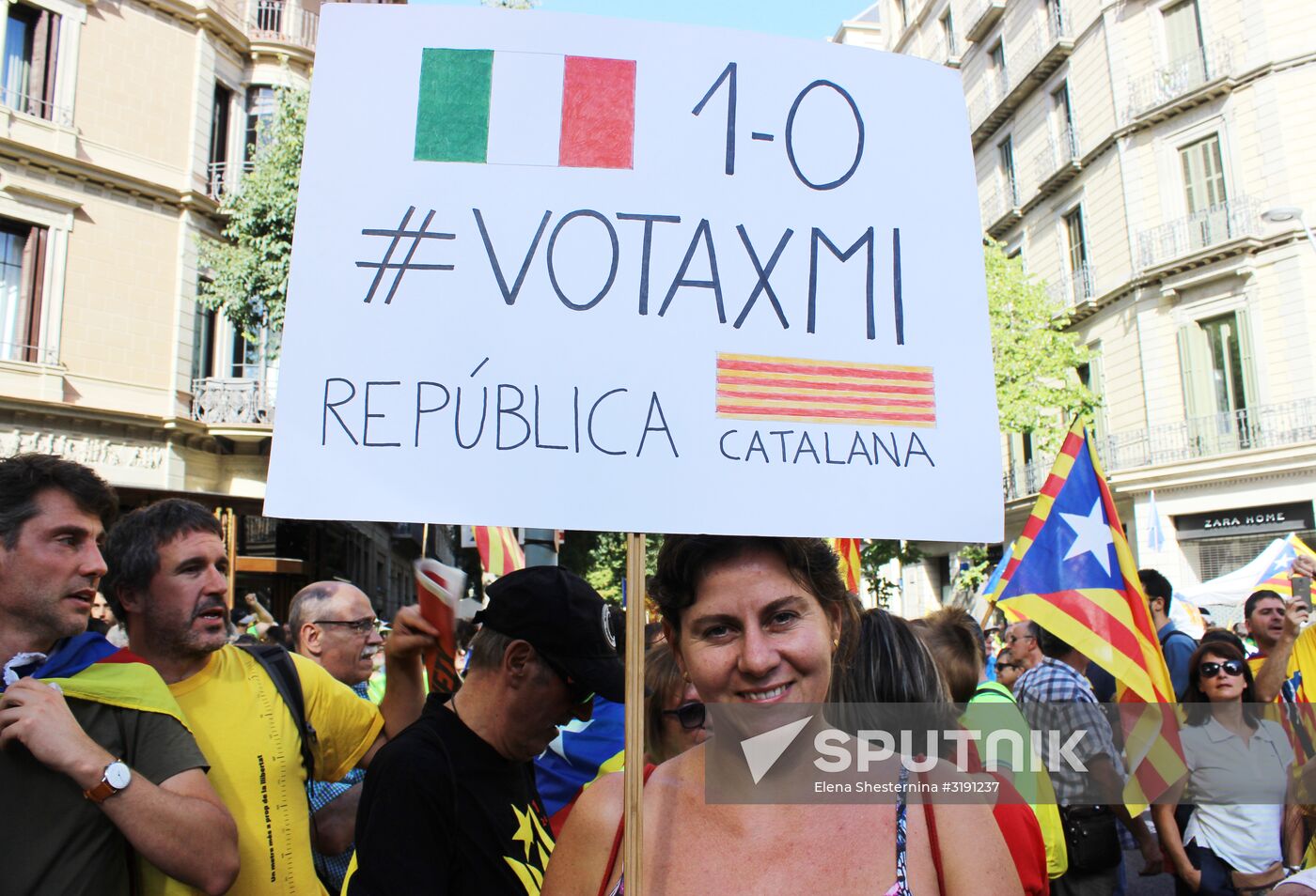 People of Barcelona support referendum