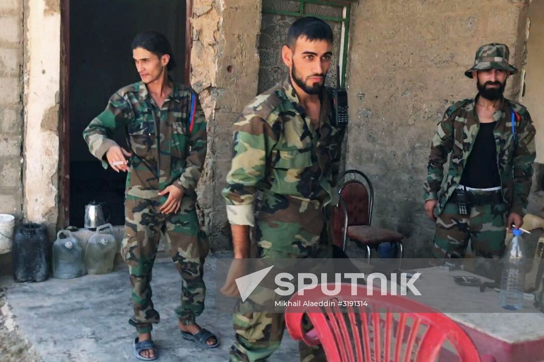 Syrian Army continues to advance near Deir ez-Zor