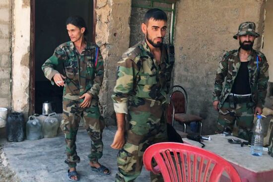 Syrian Army continues to advance near Deir ez-Zor