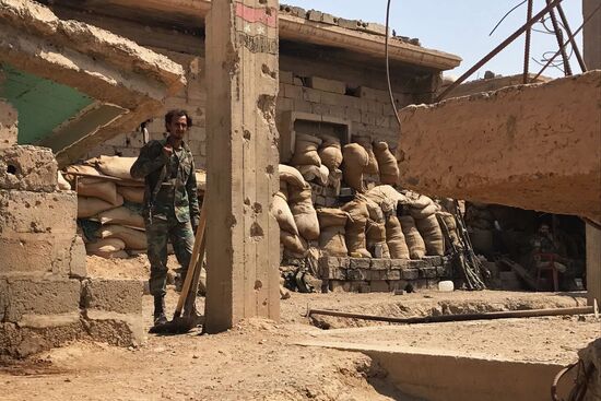 Syrian Army continues to advance near Deir ez-Zor