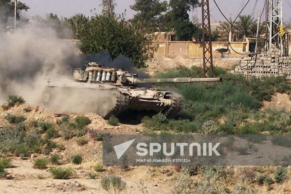 Syrian Army continues offensive operation near Deir ez-Zor