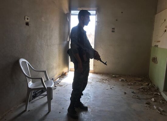 Syrian Army continues offensive operation near Deir ez-Zor