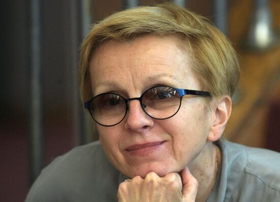 Meeting of Mossovet Theater company