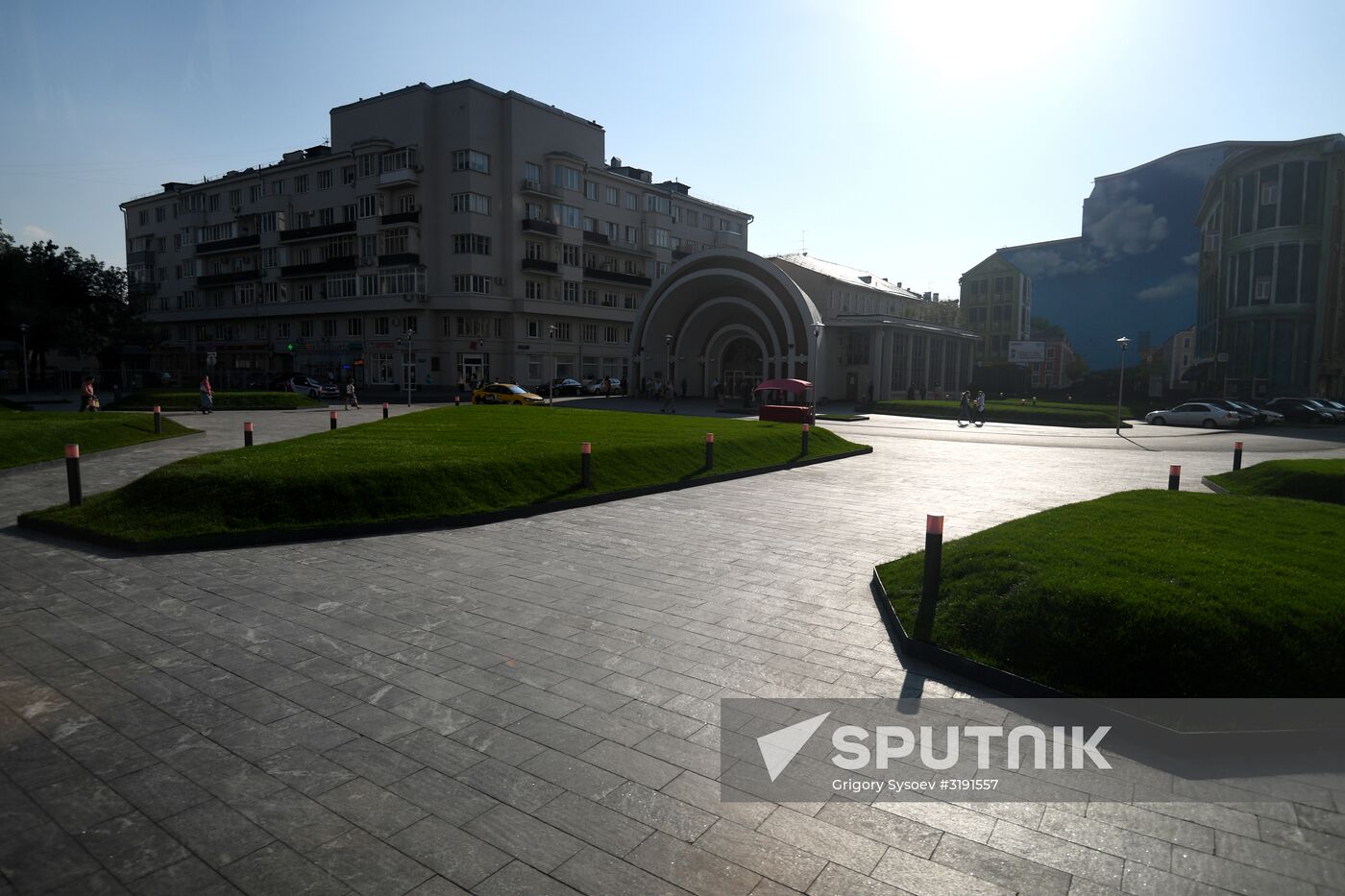 Moscow streets and squares renovated under My Street program