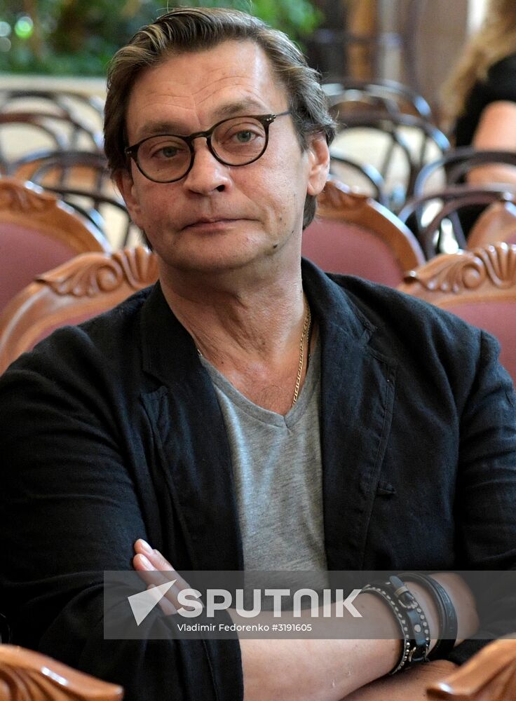Meeting of Mossovet Theater company