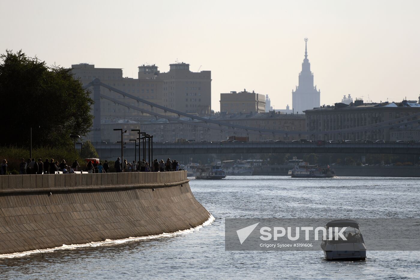 Moscow streets and squares renovated under My Street program