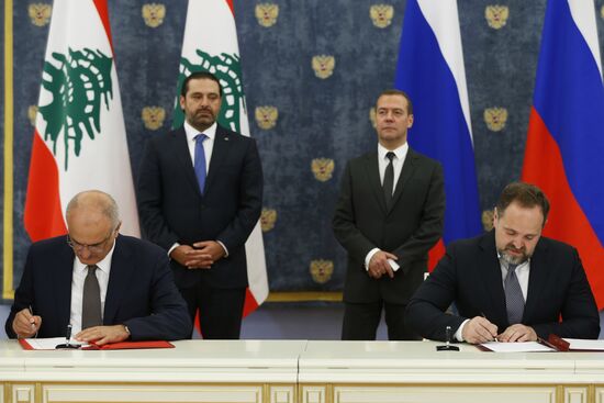 Prime Minister Dmitry Medvedev meets with Lebanese Prime Minister Saad Hariri