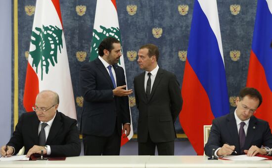 Prime Minister Dmitry Medvedev meets with Lebanese Prime Minister Saad Hariri