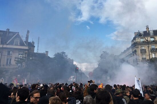 Protests in Paris against amendments to Labor Code
