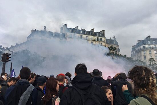 Protests in Paris against amendments to Labor Code