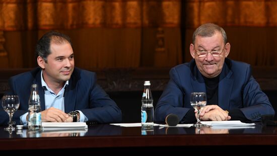 Bolshoi company's get-together