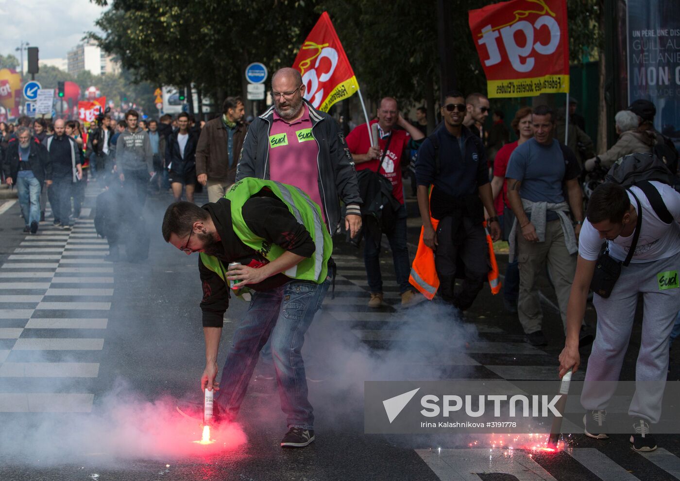 Protests in Paris against amendments to Labor Code