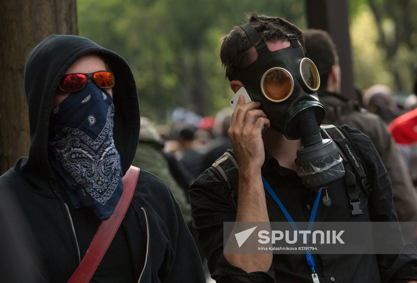 Protests in Paris against amendments to Labor Code