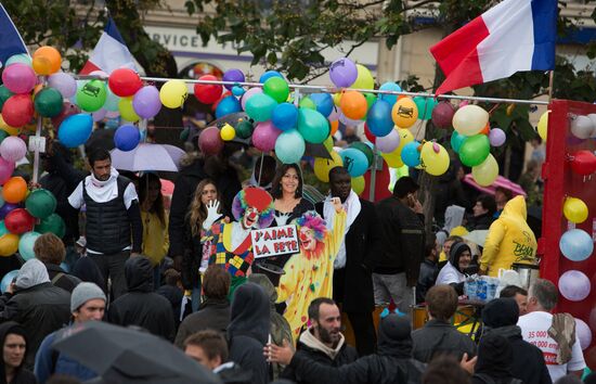 Protests in Paris against amendments to Labor Code