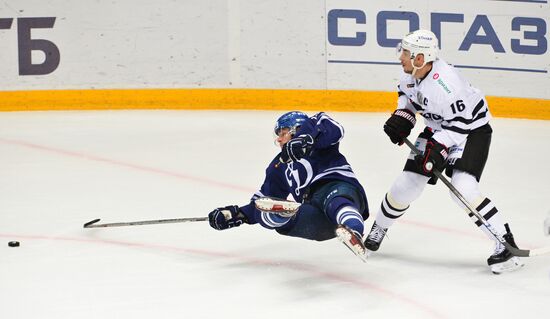 Kontinental Hockey League. Dynamo Moscow vs. Traktor