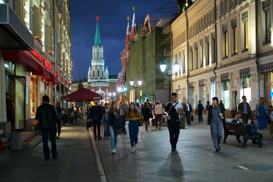 Moscow's oldest street, Nikolskaya