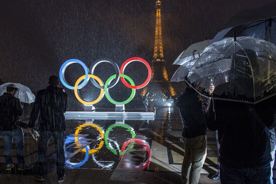 Paris wins bid to host 2024 Olympic Games