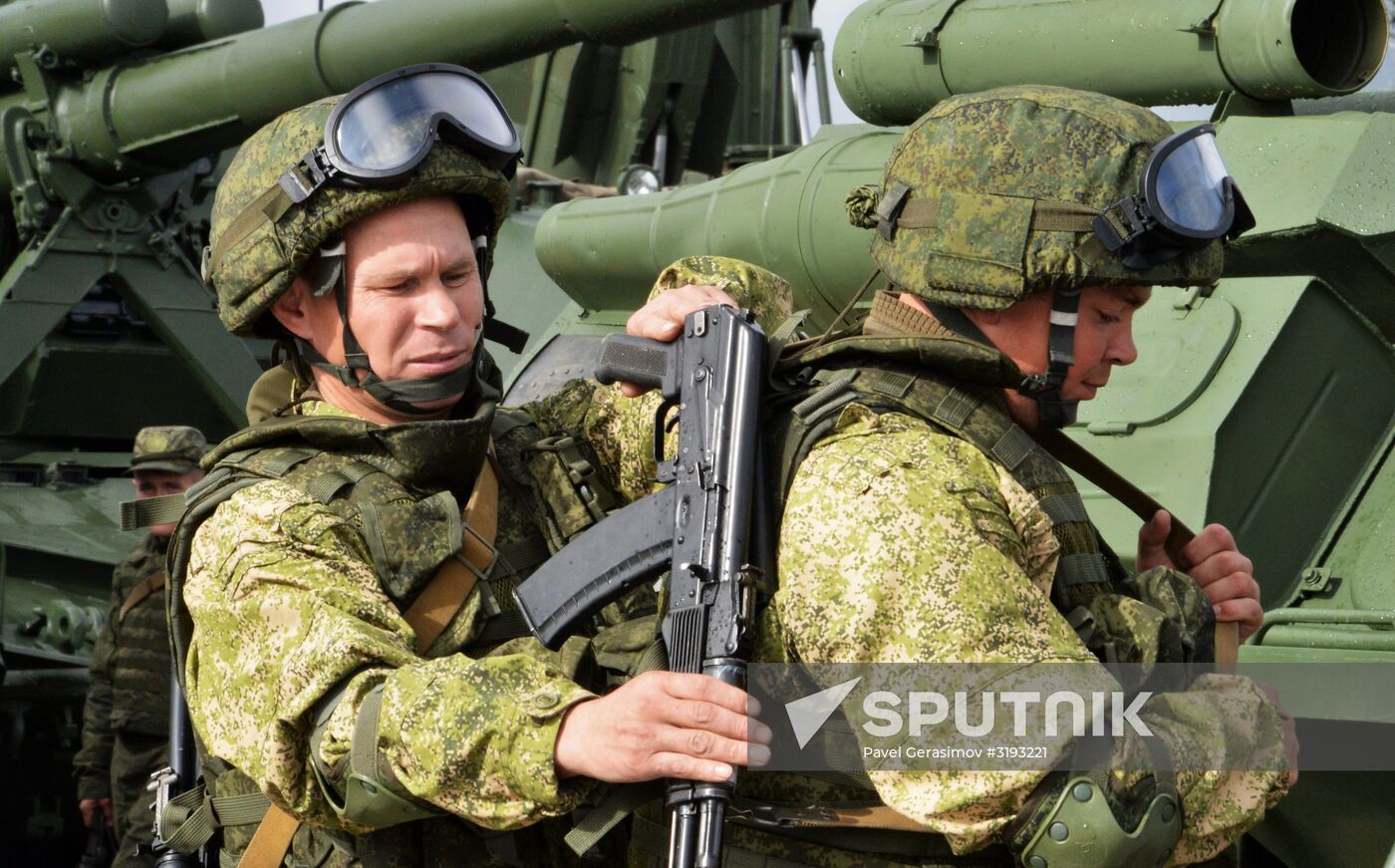 Military exercises in Leningrad Region