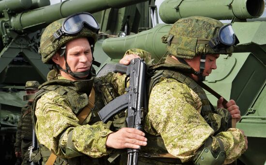 Military exercises in Leningrad Region