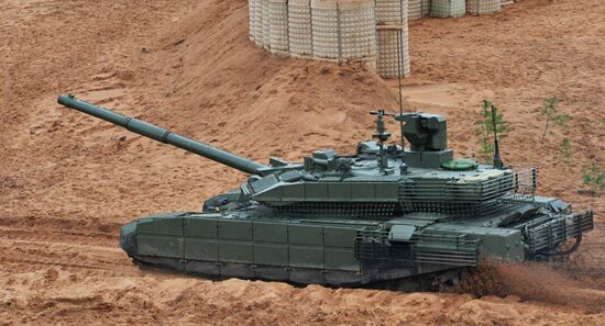 Military exercises in Leningrad Region