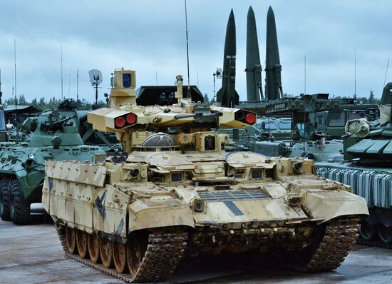 Military exercises in Leningrad Region