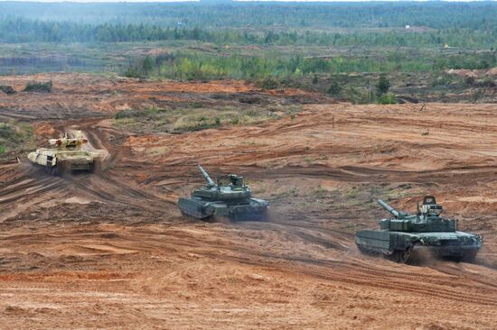 Military exercises in Leningrad Region