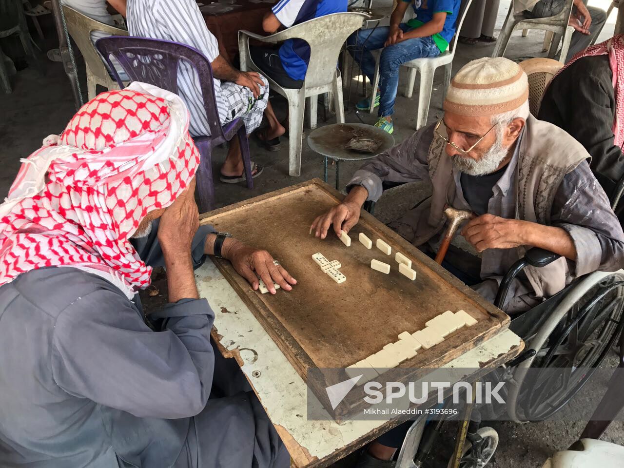 Peaceful life in Deir ez-Zor