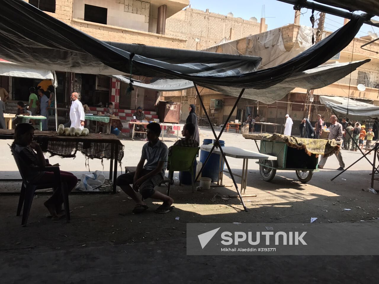 Peaceful life in Deir ez-Zor