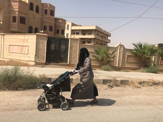 Peaceful life in Deir ez-Zor