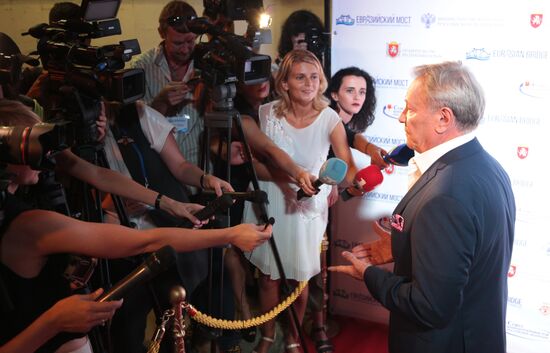 Eurasian Bridge international film festival kicks off