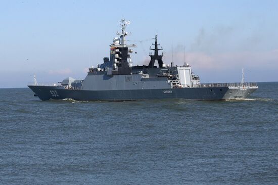 Baltic Fleet ships set out to sea for Zapad 2017 military exercise