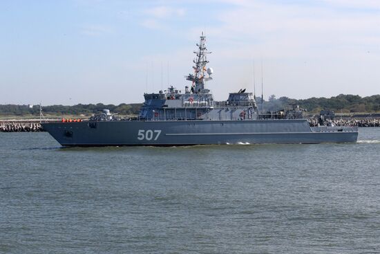 Baltic Fleet ships set out to sea for Zapad 2017 military exercise