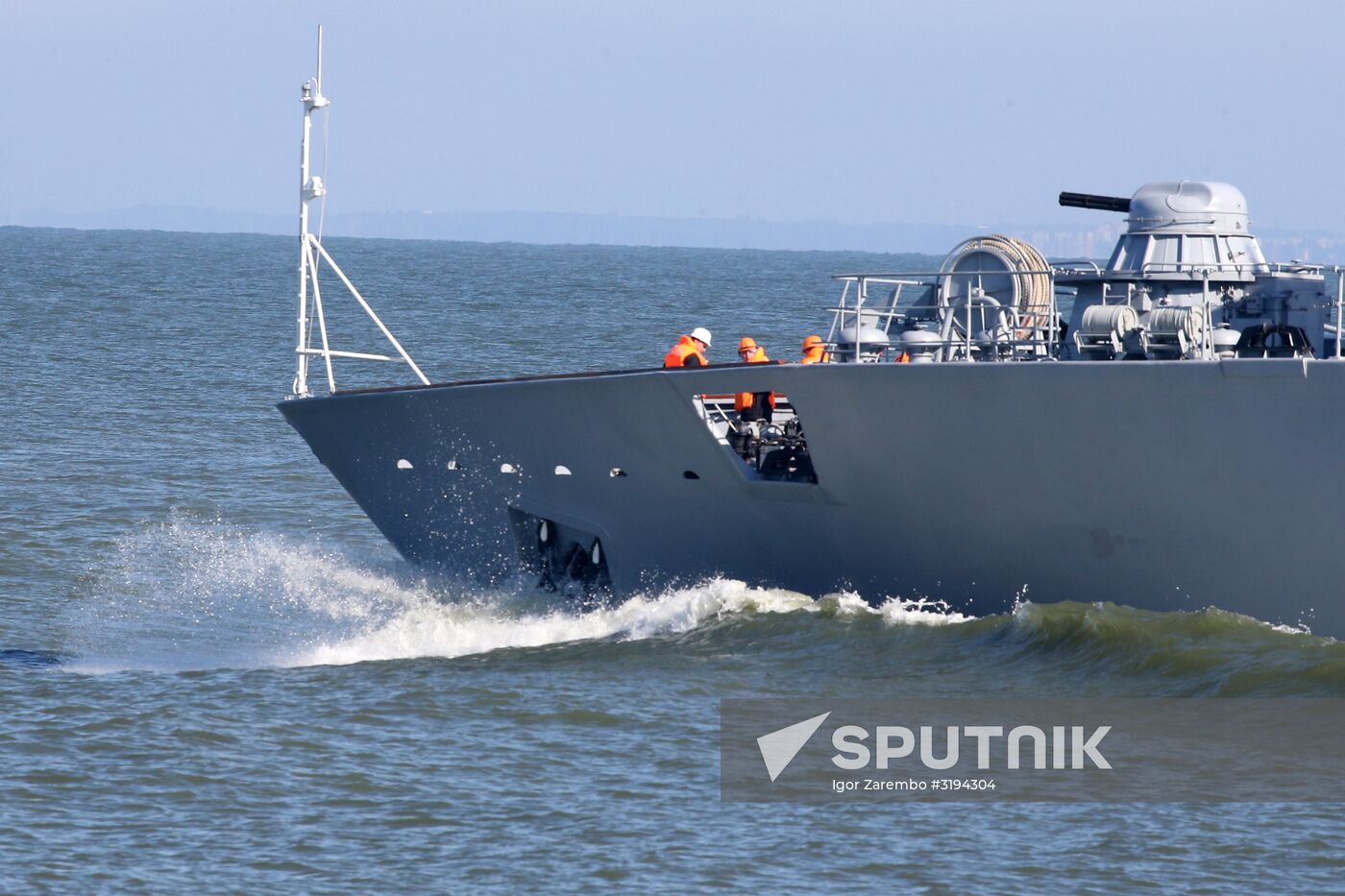 Baltic Fleet ships set out to sea for Zapad 2017 military exercise