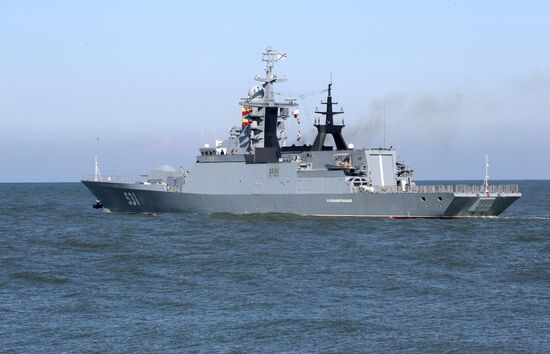 Baltic Fleet ships set out to sea for Zapad 2017 military exercise