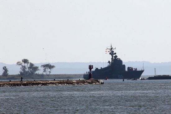 Baltic Fleet ships set out to sea for Zapad 2017 military exercise