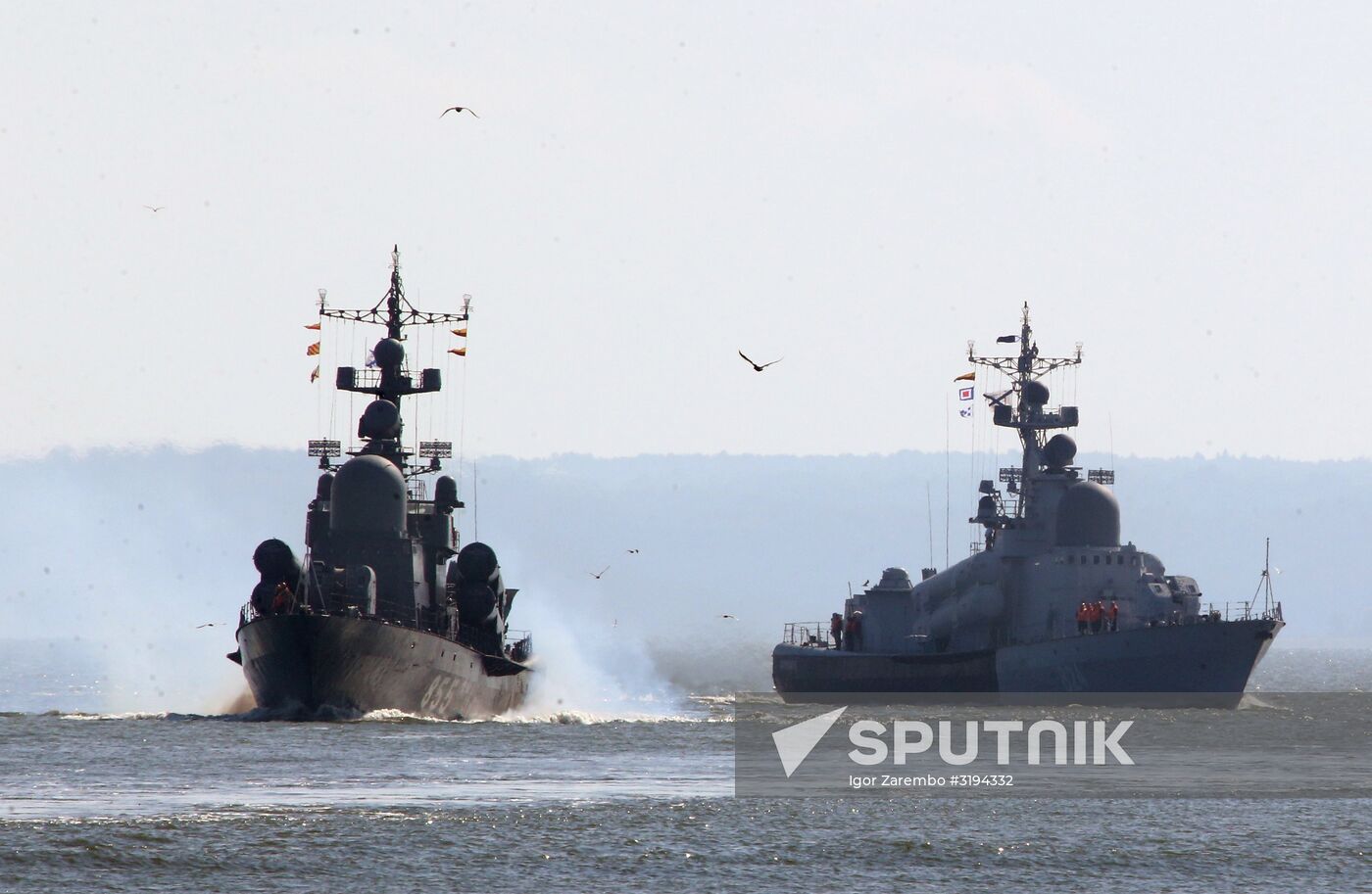 Baltic Fleet ships set out to sea for Zapad 2017 military exercise