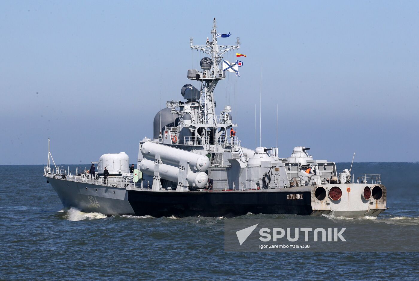 Baltic Fleet ships set out to sea for Zapad 2017 military exercise