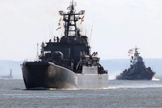 Baltic Fleet ships set out to sea for Zapad 2017 military exercise