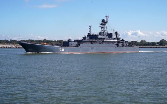 Baltic Fleet ships set out to sea for Zapad 2017 military exercise