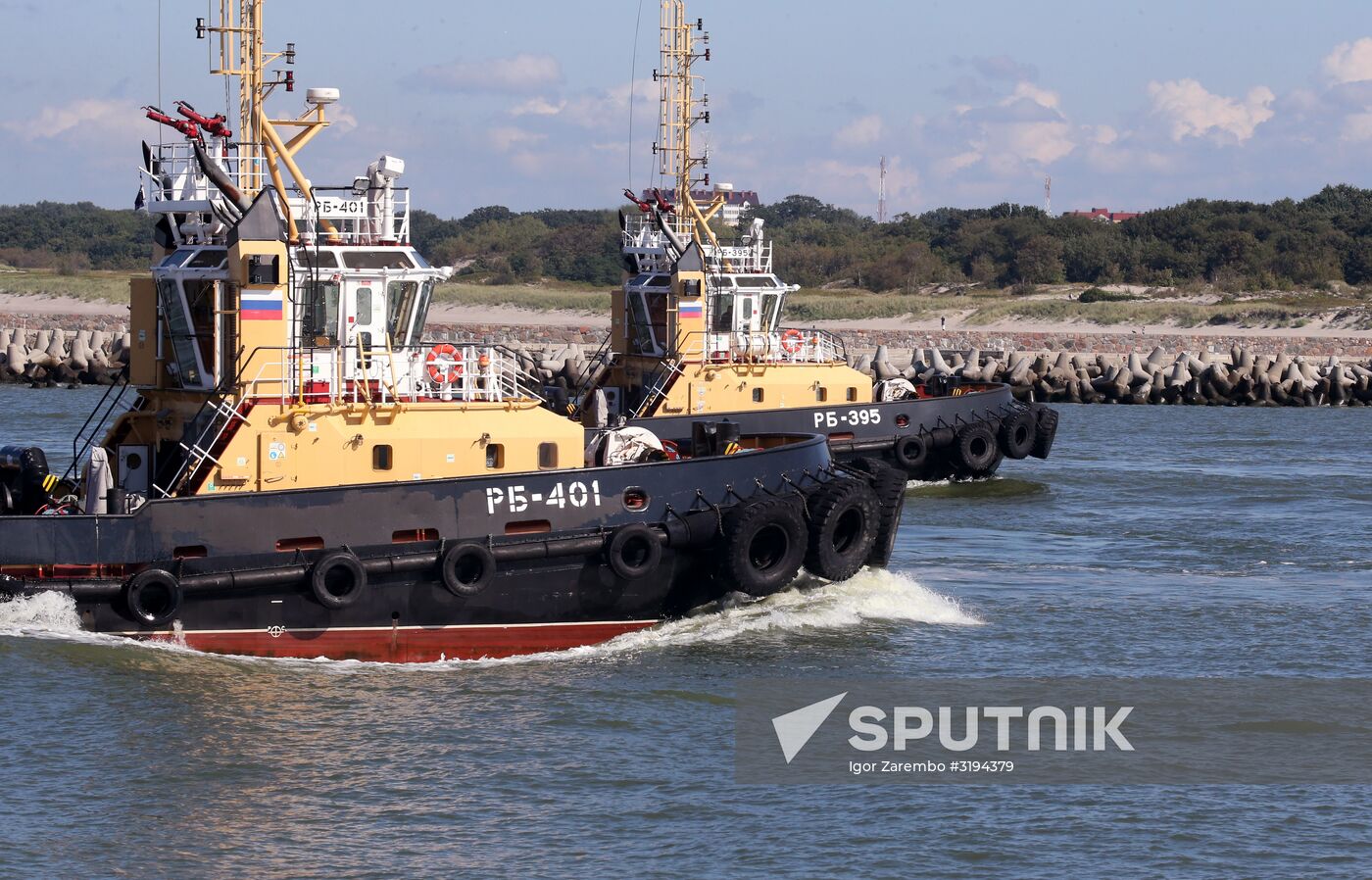Baltic Fleet ships set out to sea for Zapad 2017 military exercise