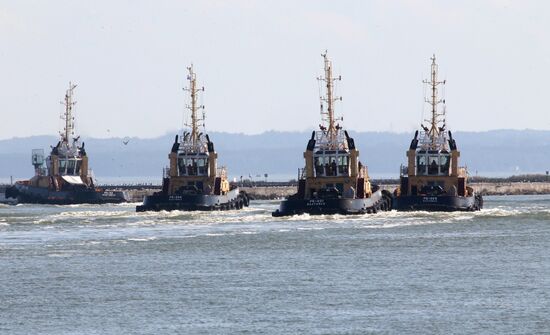 Baltic Fleet ships set out to sea for Zapad 2017 military exercise