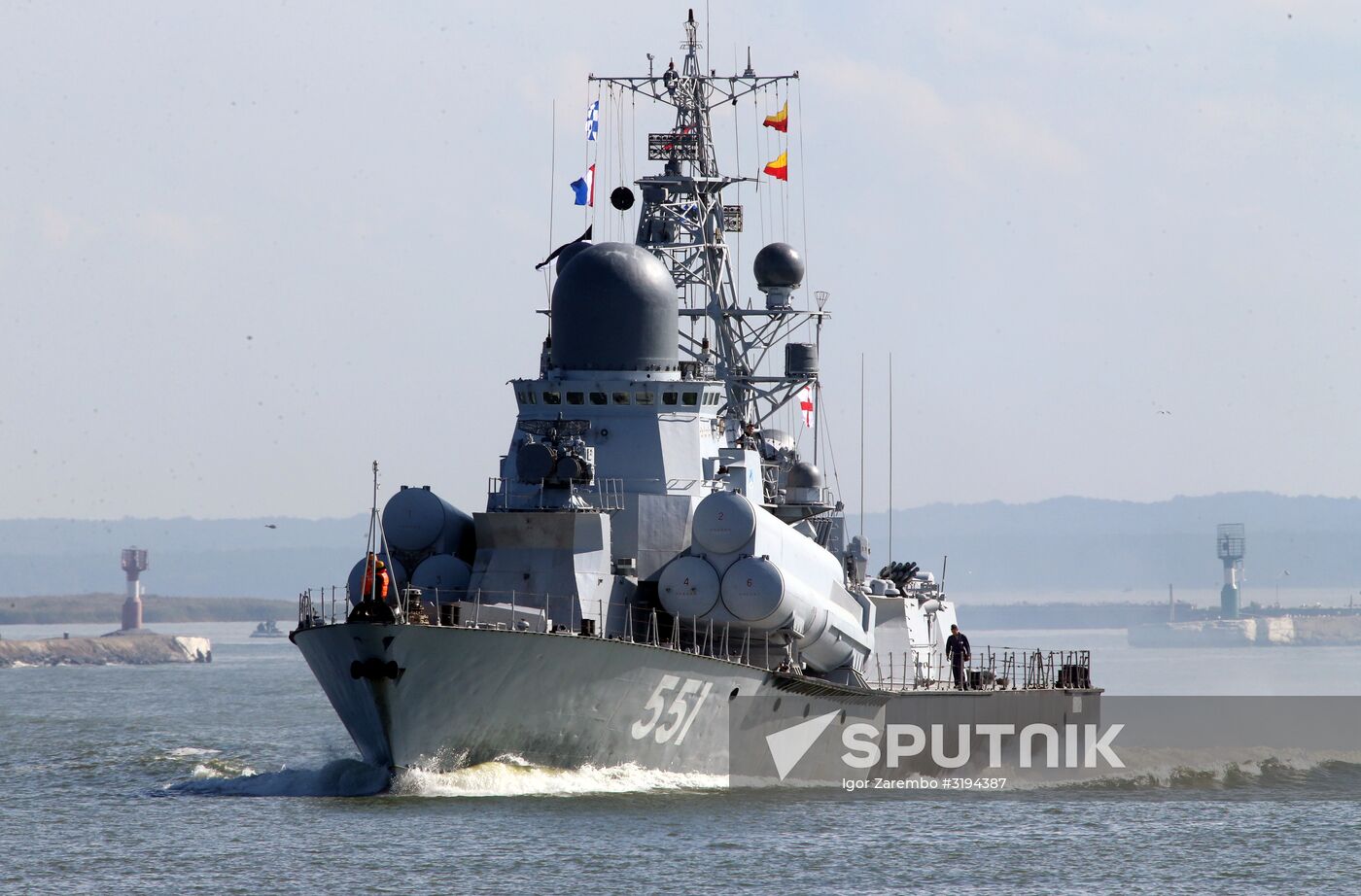 Baltic Fleet ships set out to sea for Zapad 2017 military exercise