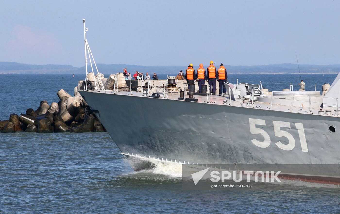 Baltic Fleet ships set out to sea for Zapad 2017 military exercise