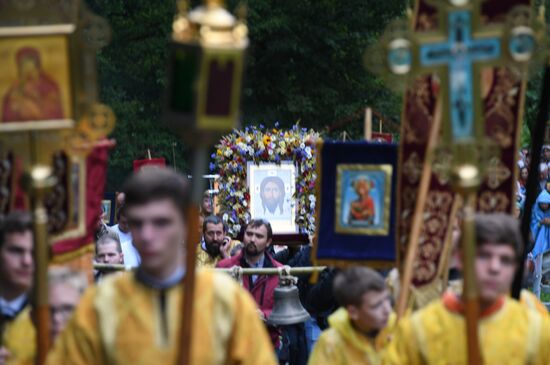 Sixth St. Elizabeth religious procession in Moscow Region