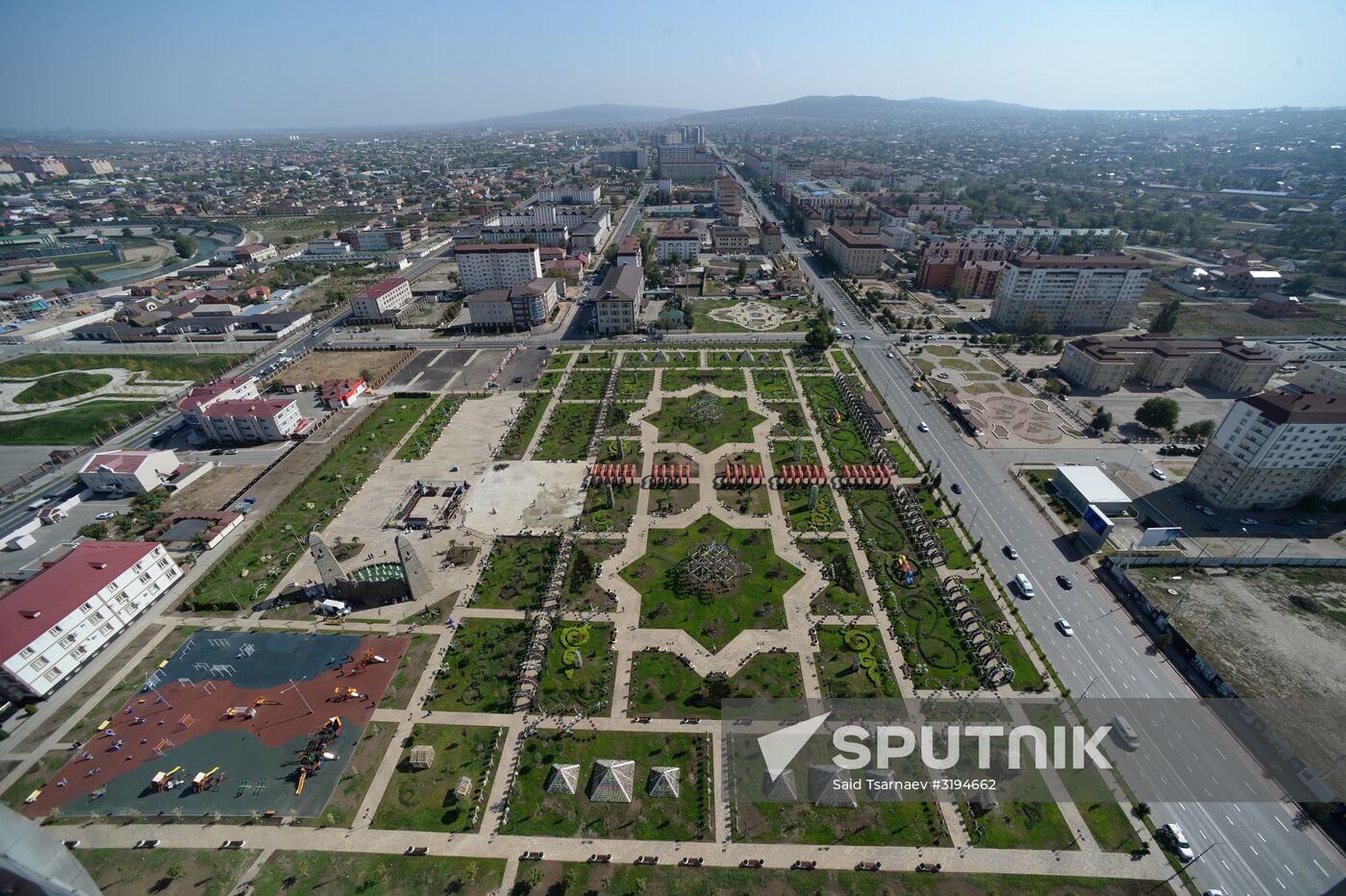Flower park opens in Grozny