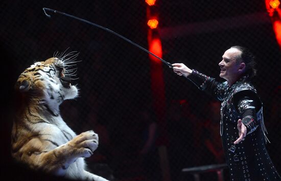 Gala show at World Festival of Circus Art IDOL