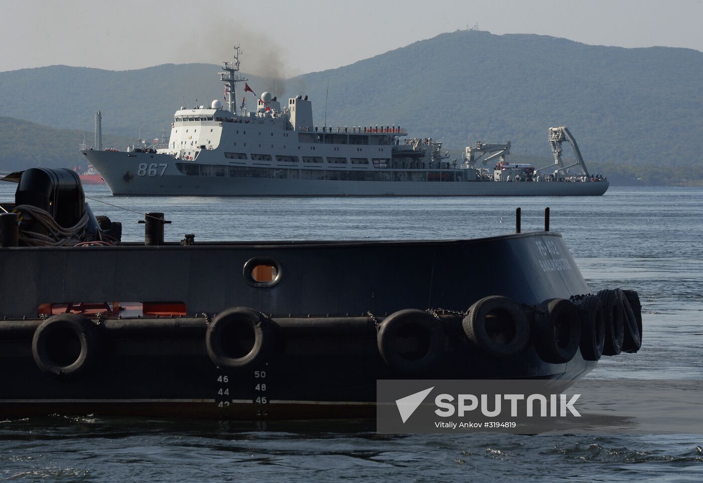 Chinese warships arrive in Vladivostok