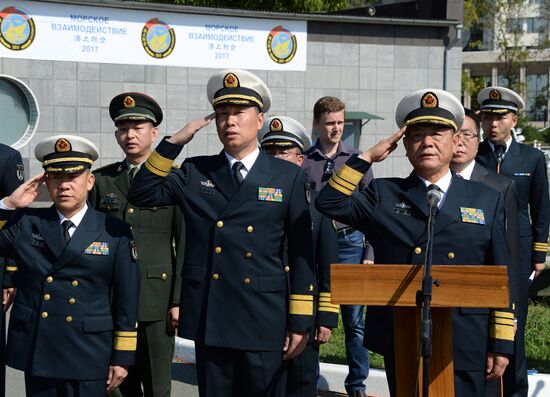 Chinese warships arrive in Vladivostok