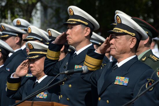 Chinese warships arrive in Vladivostok