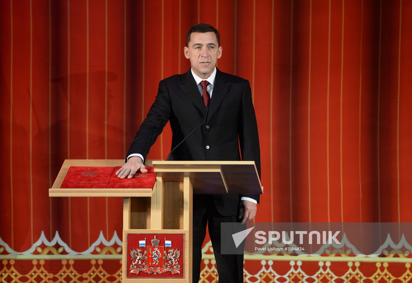Sverdlovsk Region Governor Yevgeny Kuivashev inaugurated into office